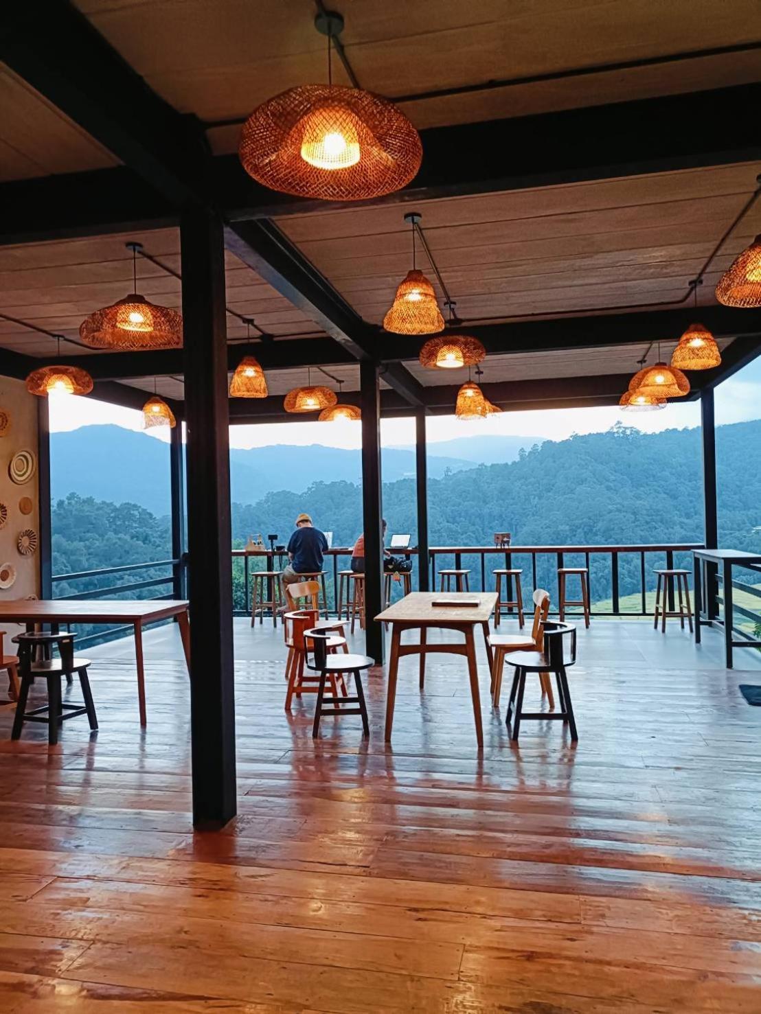 Motho Homestay โมโทโฮมสเตย์ Чом Тхонг Экстерьер фото