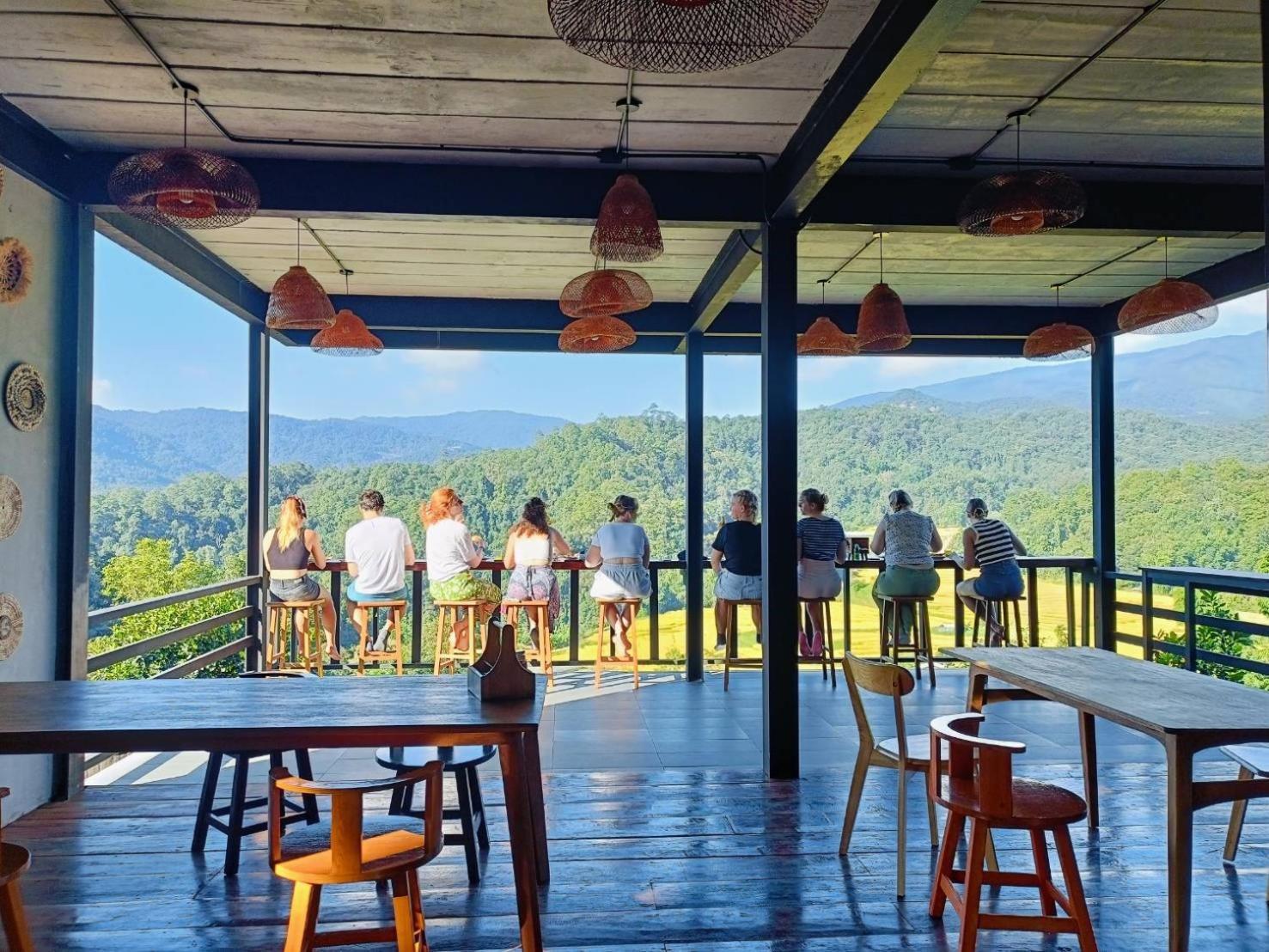 Motho Homestay โมโทโฮมสเตย์ Чом Тхонг Экстерьер фото