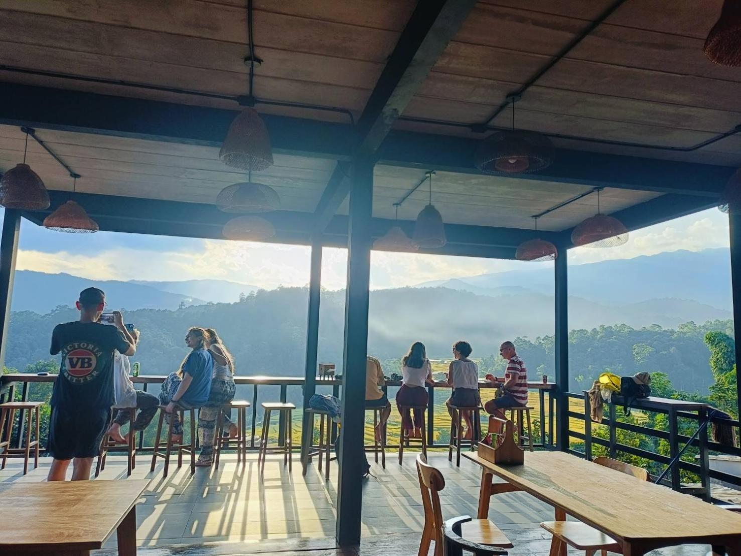 Motho Homestay โมโทโฮมสเตย์ Чом Тхонг Экстерьер фото